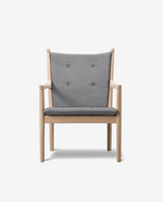 Arctander Chair